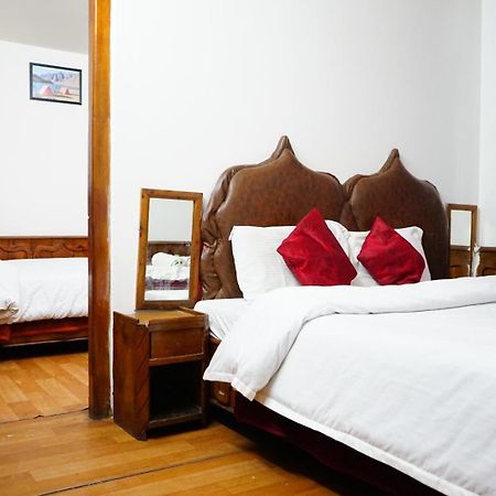 Hotel Magnolia Mallroad Manali ภายนอก รูปภาพ
