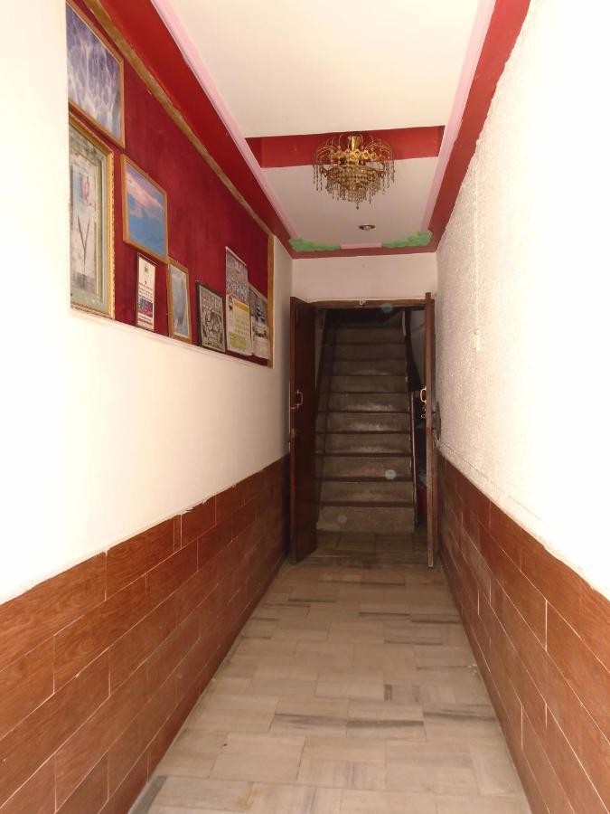 Hotel Magnolia Mallroad Manali ภายนอก รูปภาพ