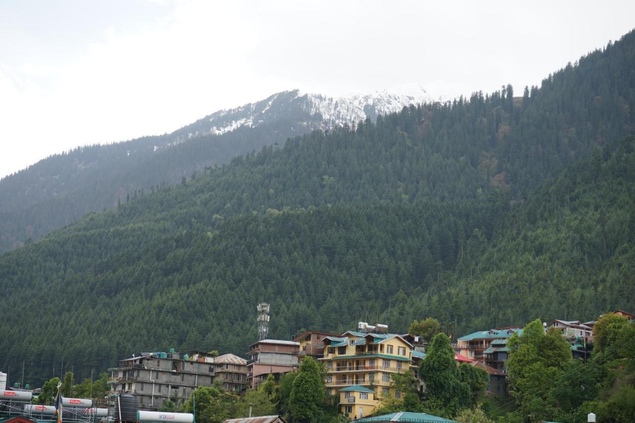 Hotel Magnolia Mallroad Manali ภายนอก รูปภาพ